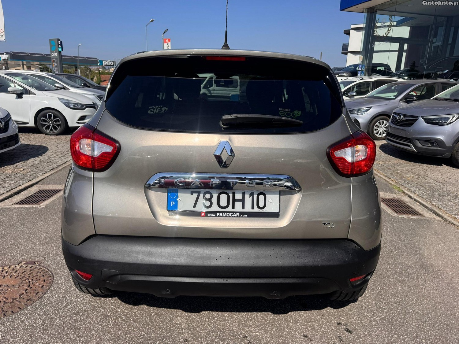 Renault Captur 0.9 TCE Exclusive — fotografia 14