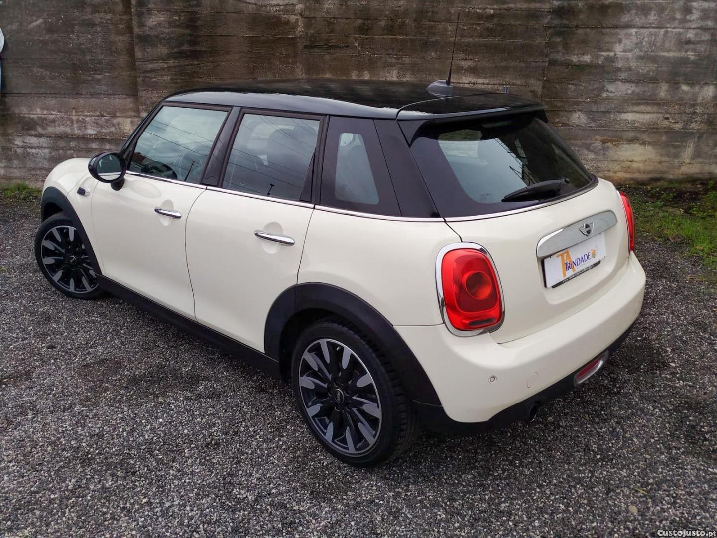 MINI Cooper D Auto — fotografia 14