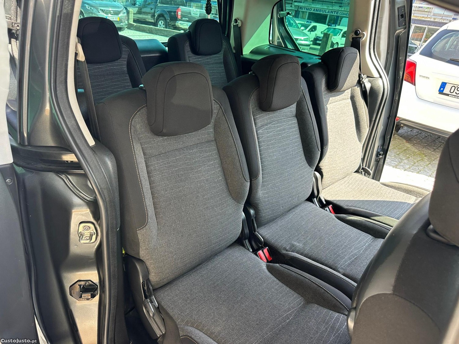 Citroën Berlingo Multispace 1.6 BlueHDi Feel 7L — fotografia 11