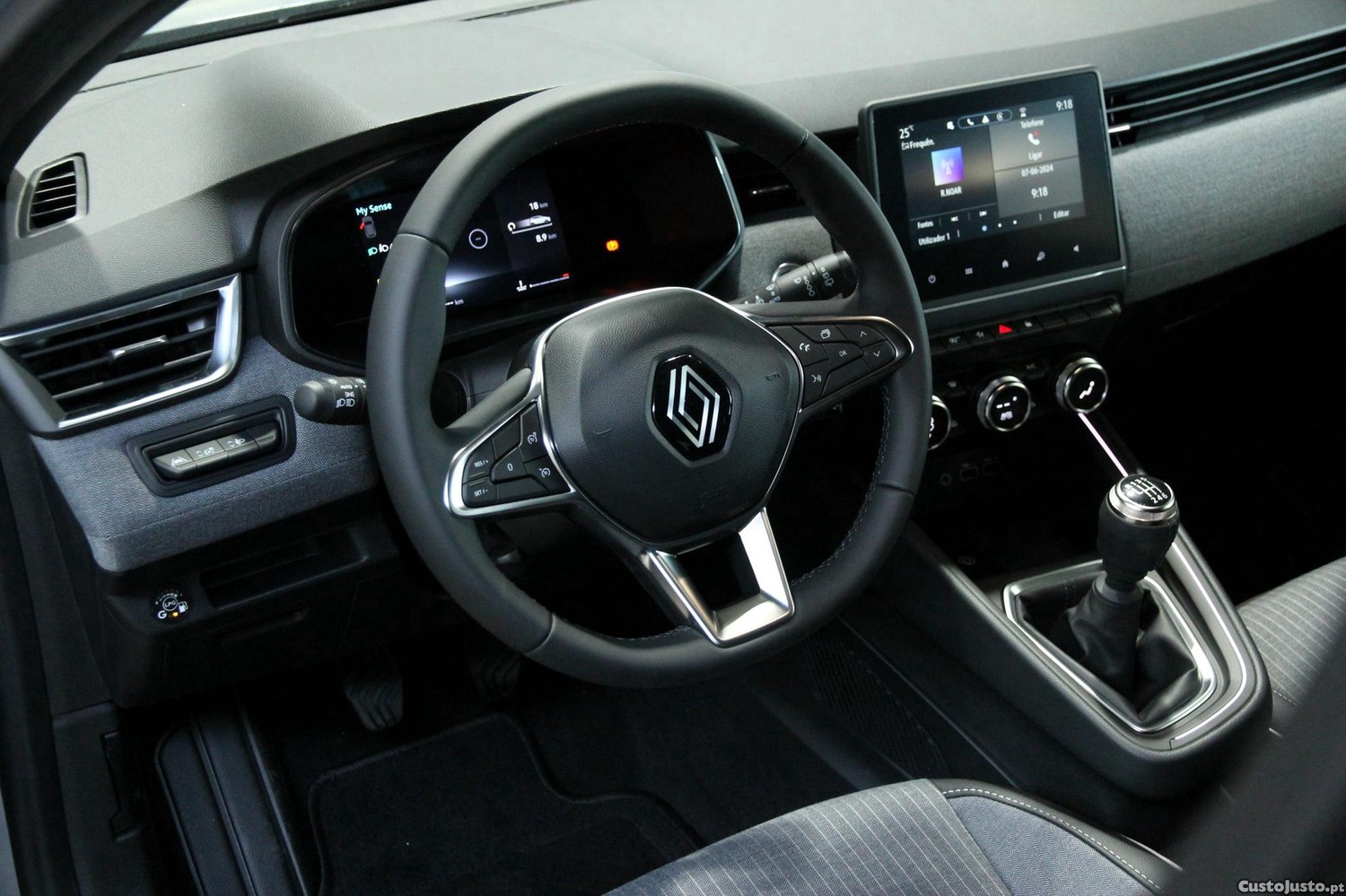 Renault Clio 1.0 TCe Techno Bi-Fuel — fotografia 18
