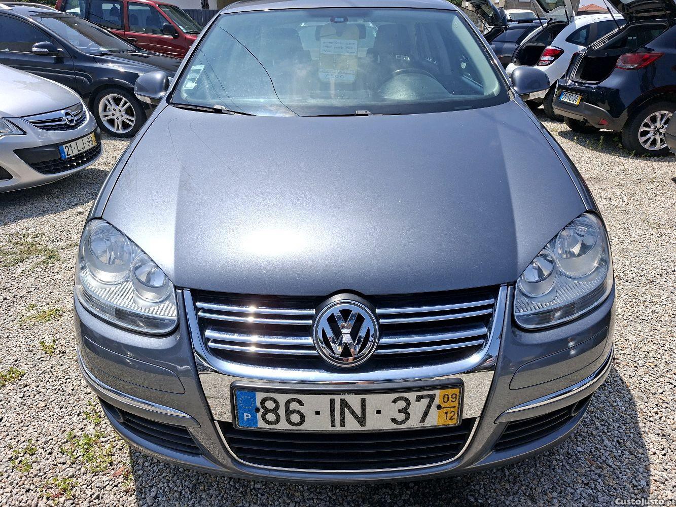 VW Jetta 1.6 Tdi 105 cv - 09 foto 3