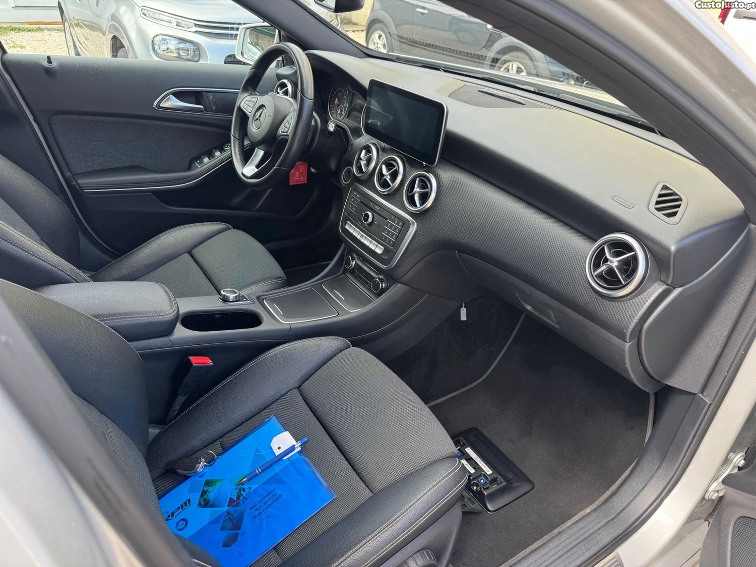 Mercedes-Benz A 180 180 D - 17 — photo 5