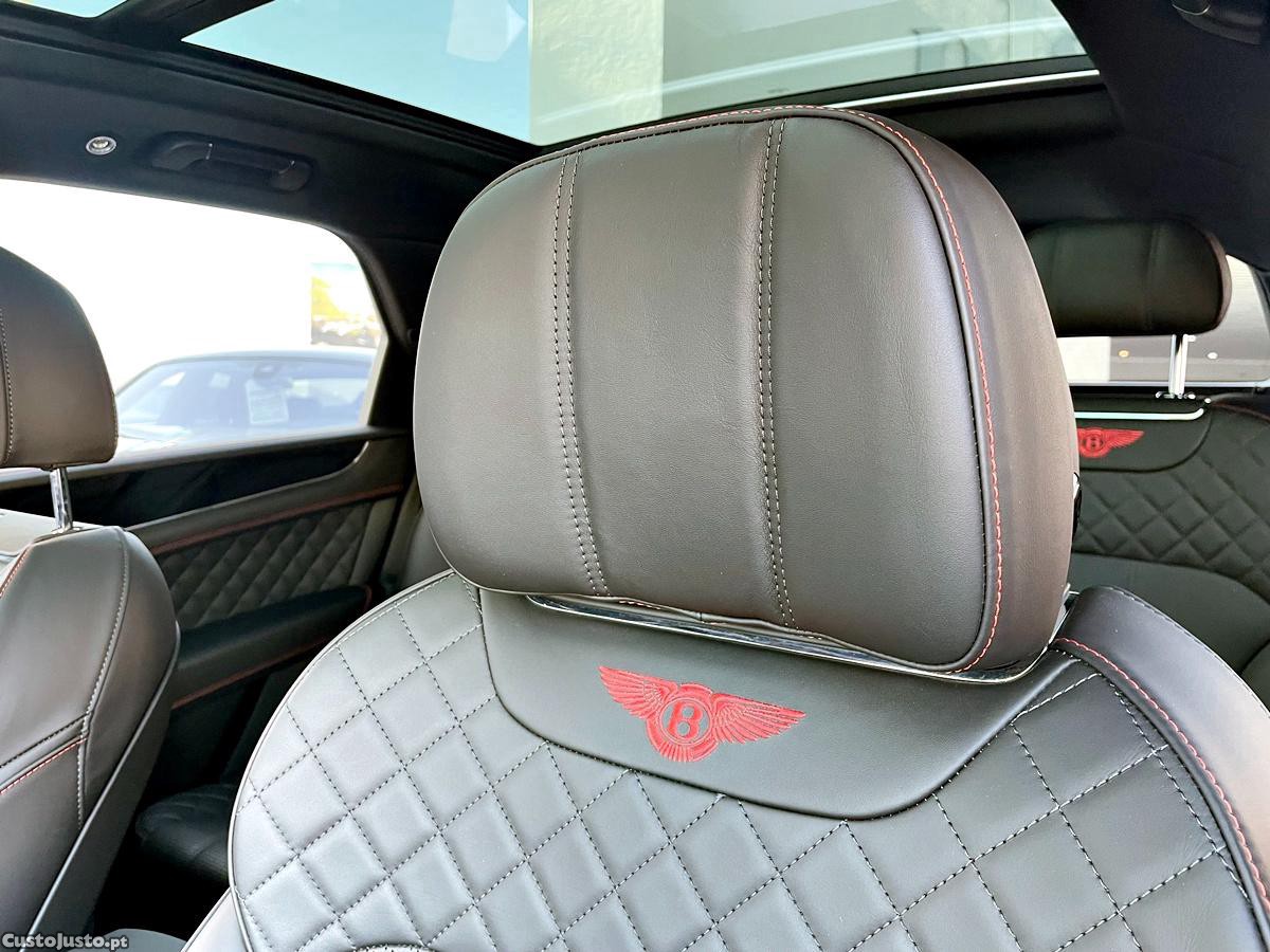 Bentley Bentayga V8 — fotografia 36