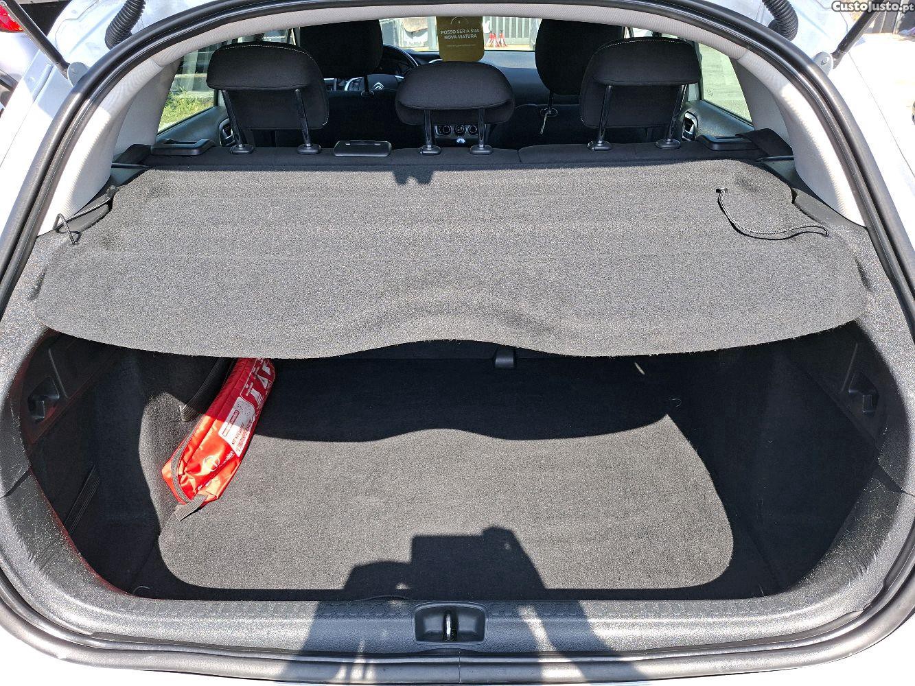 Citroën C4 1.6 Hdi 100 cv — fotografia 3