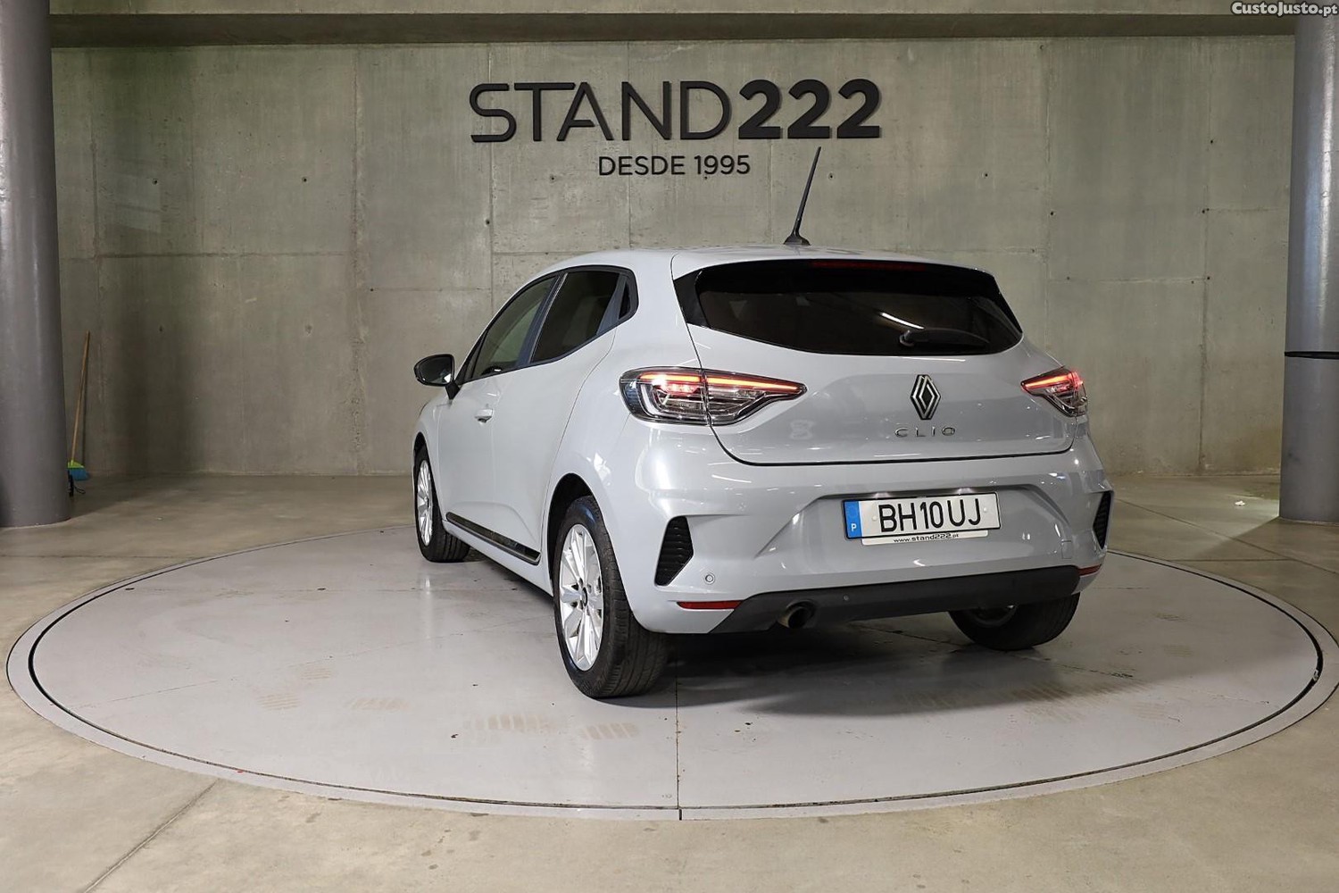 Renault Clio 1.5 Blue dCi Evolution — fotografia 18
