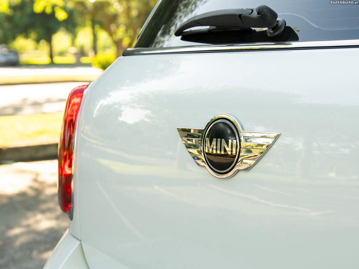 MINI Cooper D Countryman - 13 foto 2