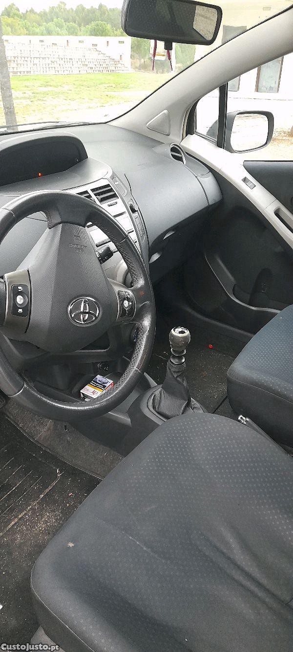 Toyota Yaris 1.4 D4D - 09 — photo 5