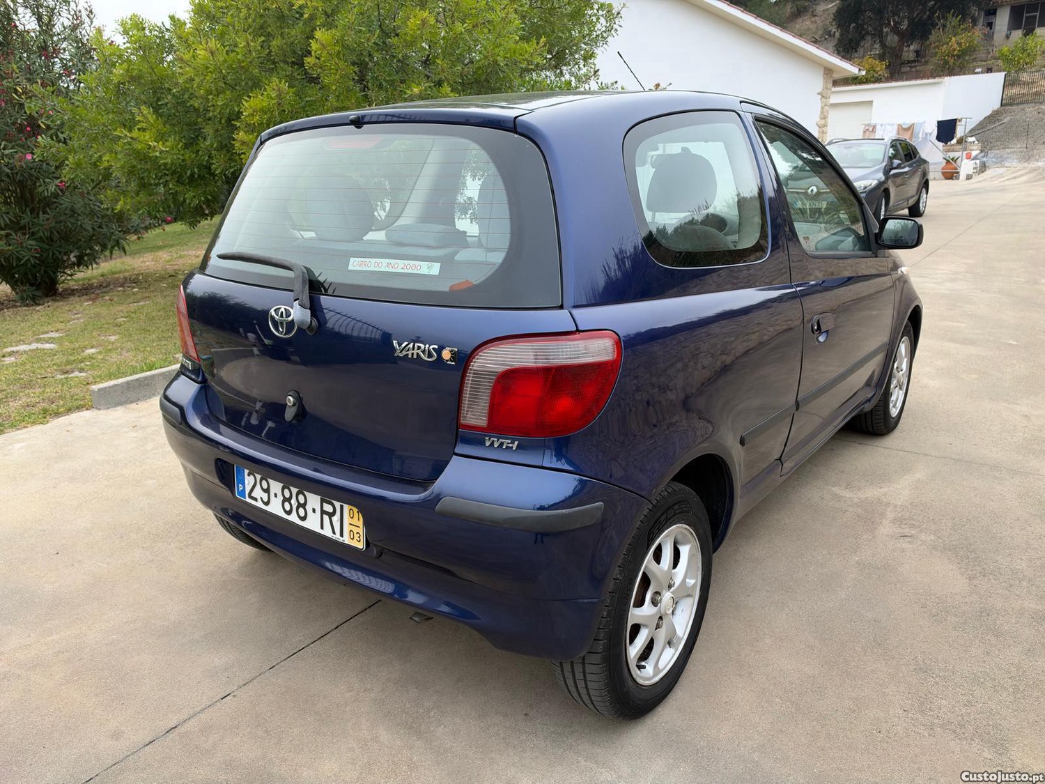 Toyota Yaris 1.0 VVT-I — photo 2