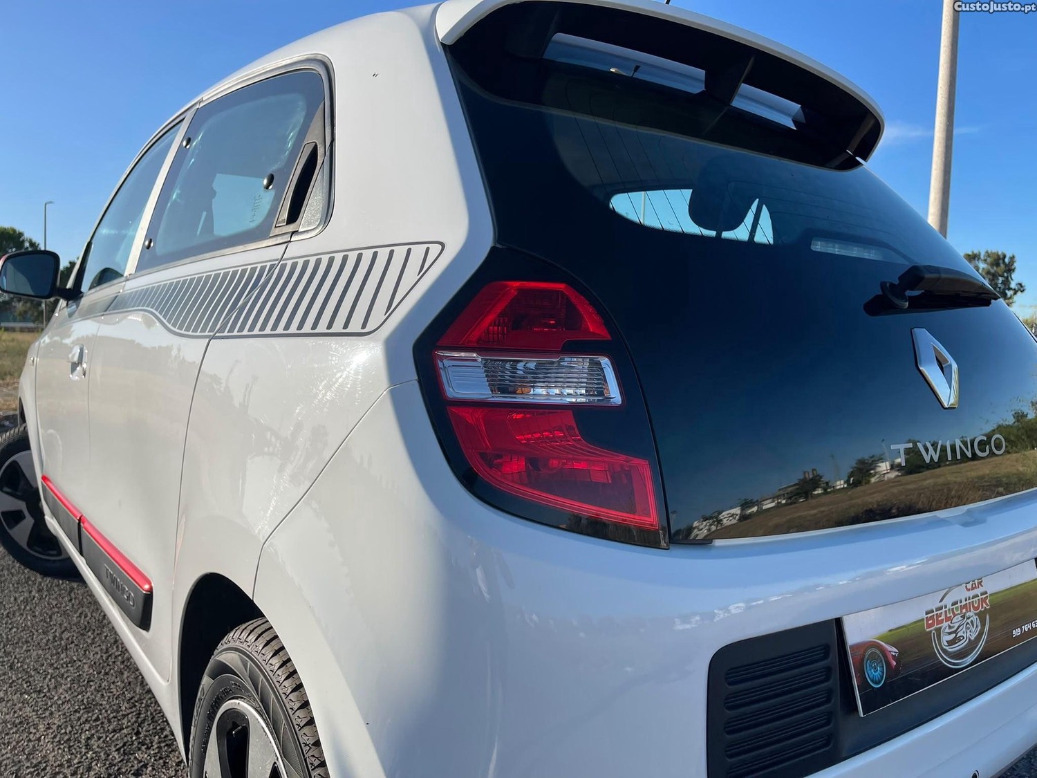 Renault Twingo 1.0 SCe Dynamique — fotografia 14