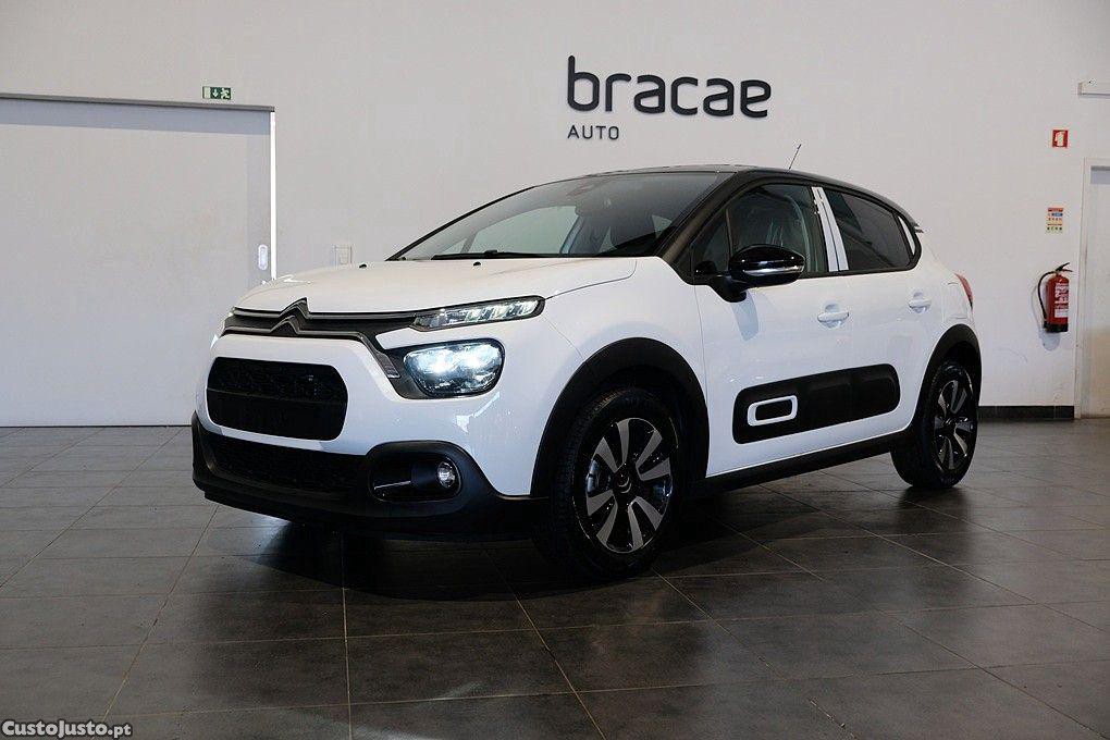 Citroën C3 1.2 PureTech Shine — photo 2