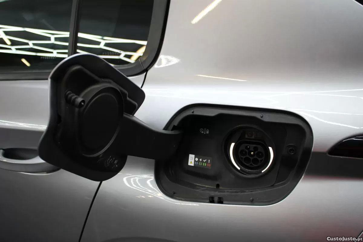 Peugeot 308 1.6 hybrid allure pack e-eat8 — fotografia 14