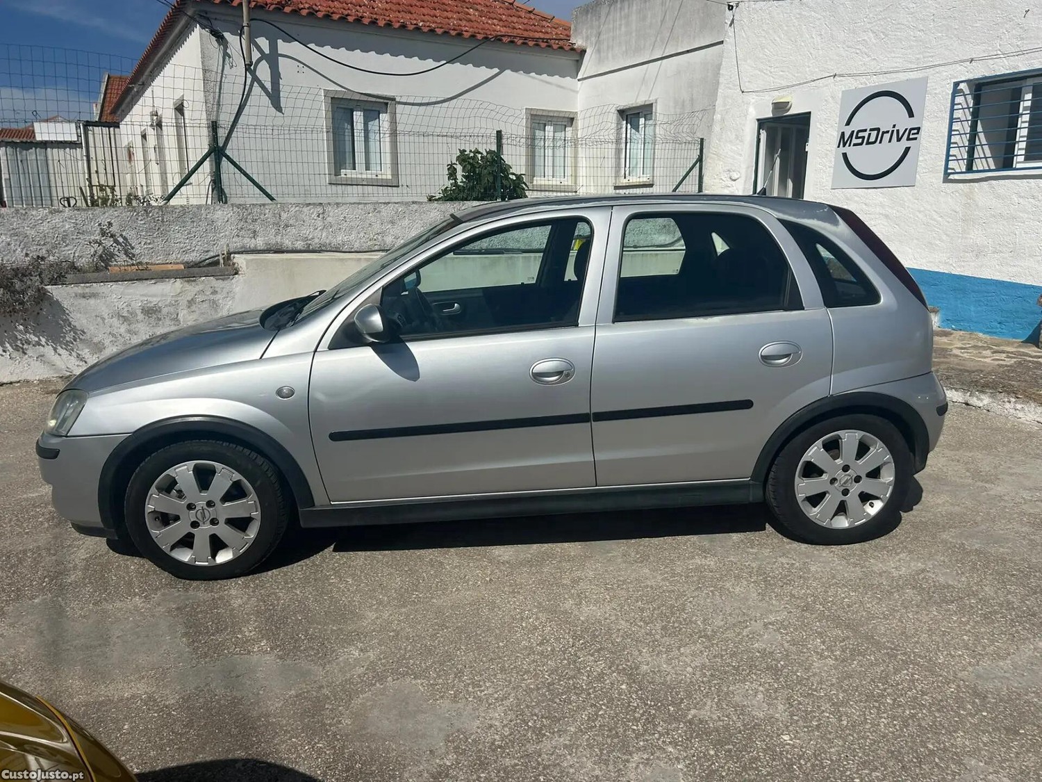 Opel Corsa 1.3 CDTi Silver — fotografia 16