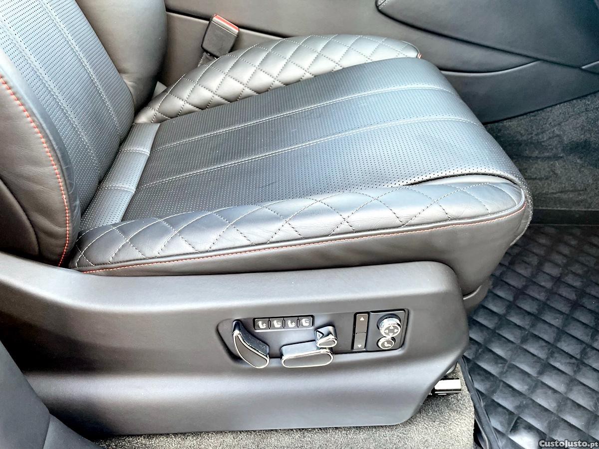 Bentley Bentayga V8 — fotografia 22