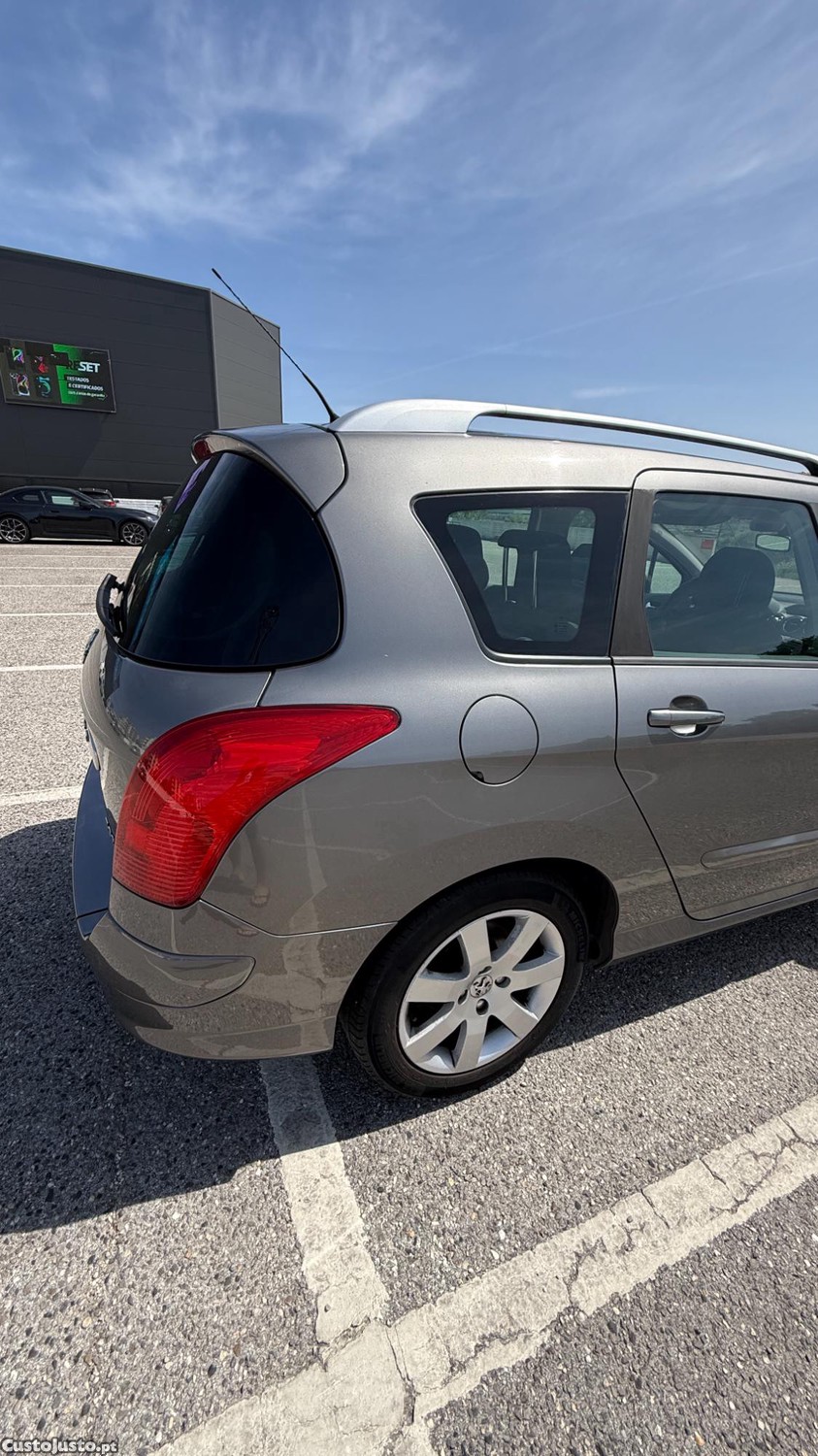 Peugeot 308 SW — photo 4