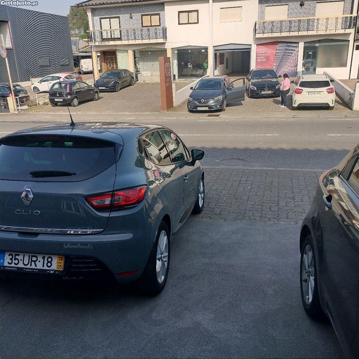 Renault Clio limited — photo 2
