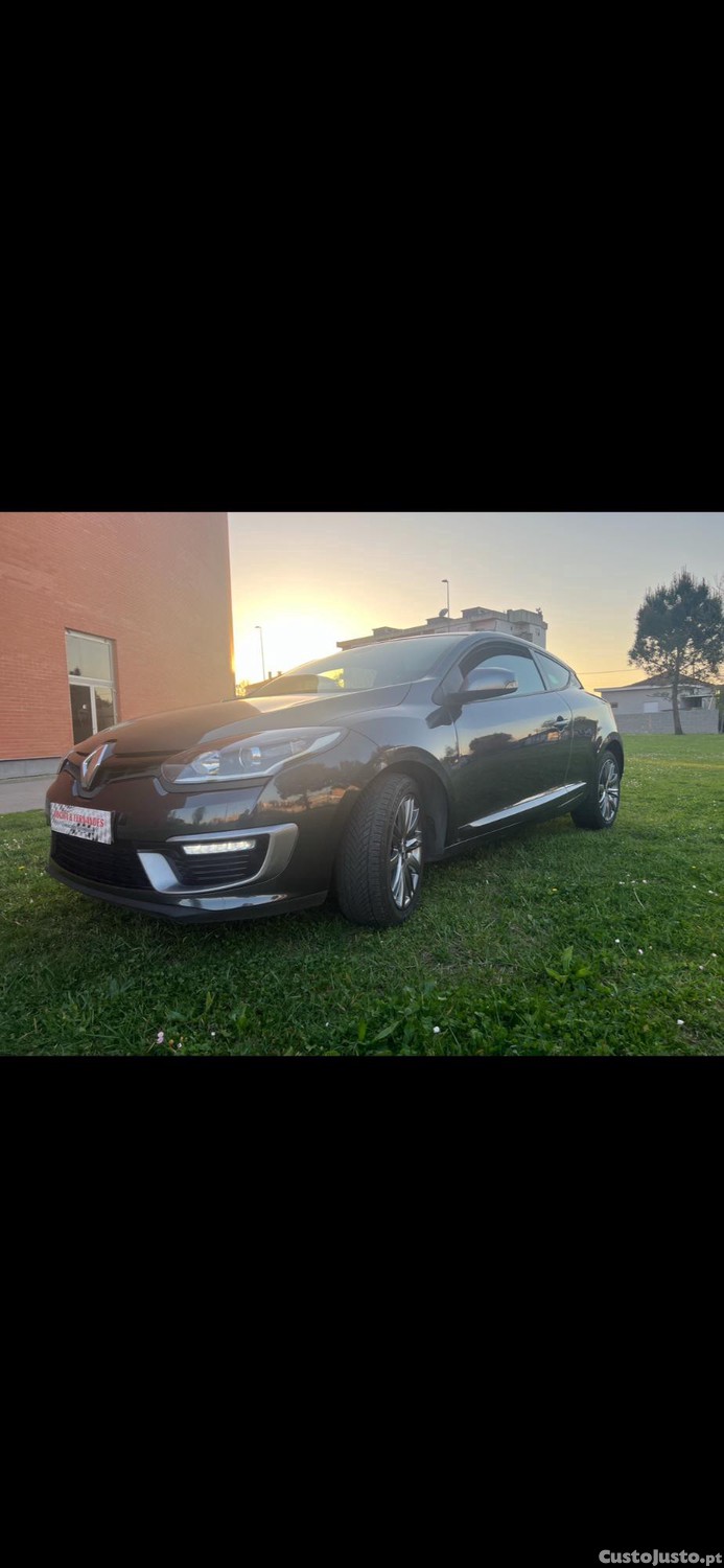 Renault Mégane COUPE GT LINE 1.5 dci 110cv — fotografia 13