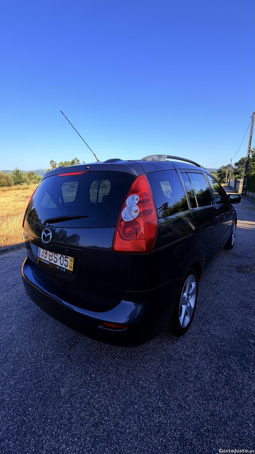 Mazda 5 Sport — fotografia 9