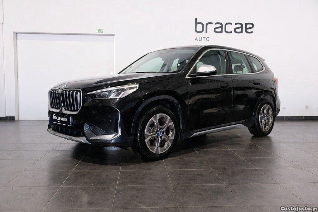 BMW iX1 xDrive30 - 23 — photo 2