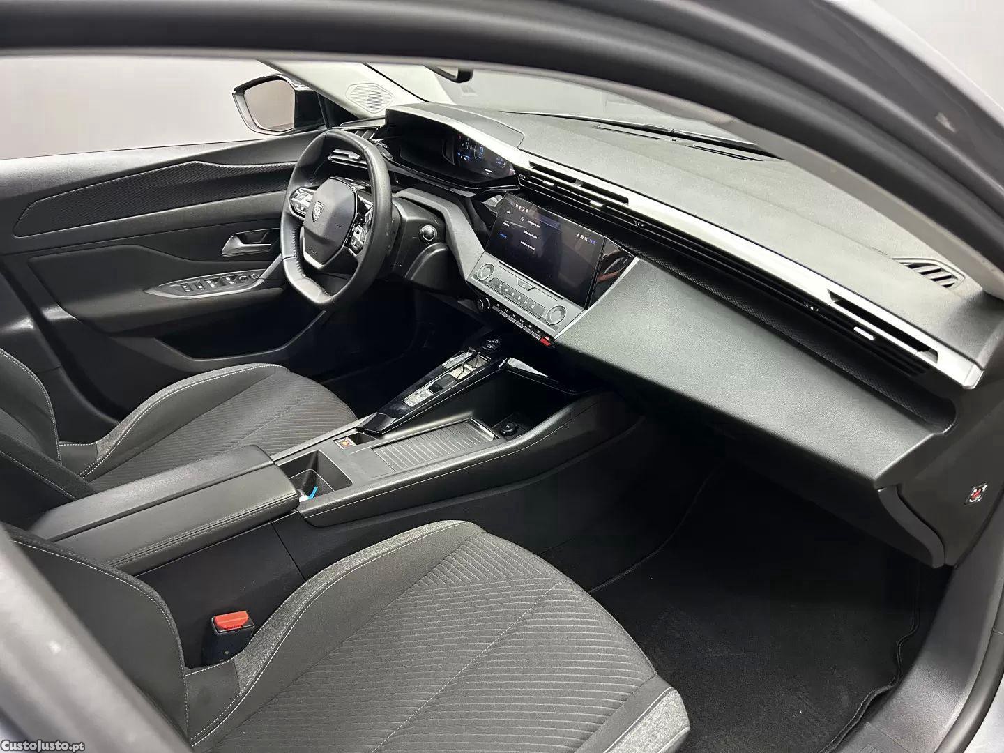 Peugeot 308 1.6 hybrid allure pack e-eat8 — fotografia 2
