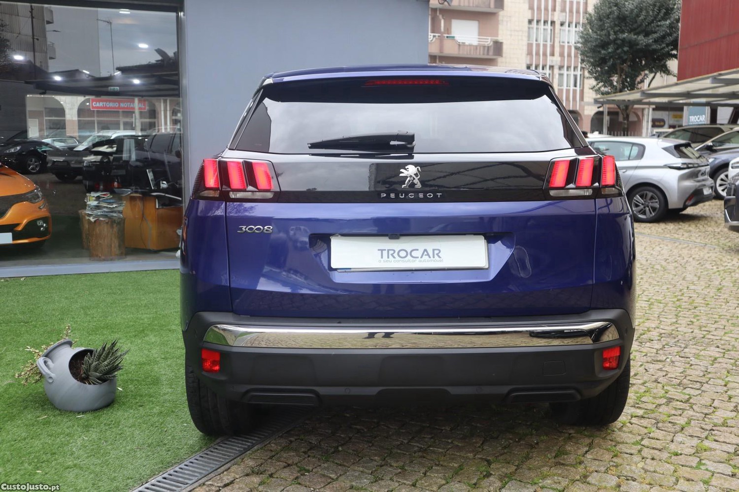 Peugeot 3008 1.5 BlueHDi Allure EAT8 — fotografia 16