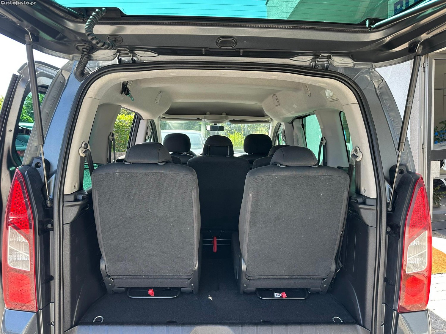 Citroën Berlingo Multispace 1.6 BlueHDi Feel 7L — fotografia 12