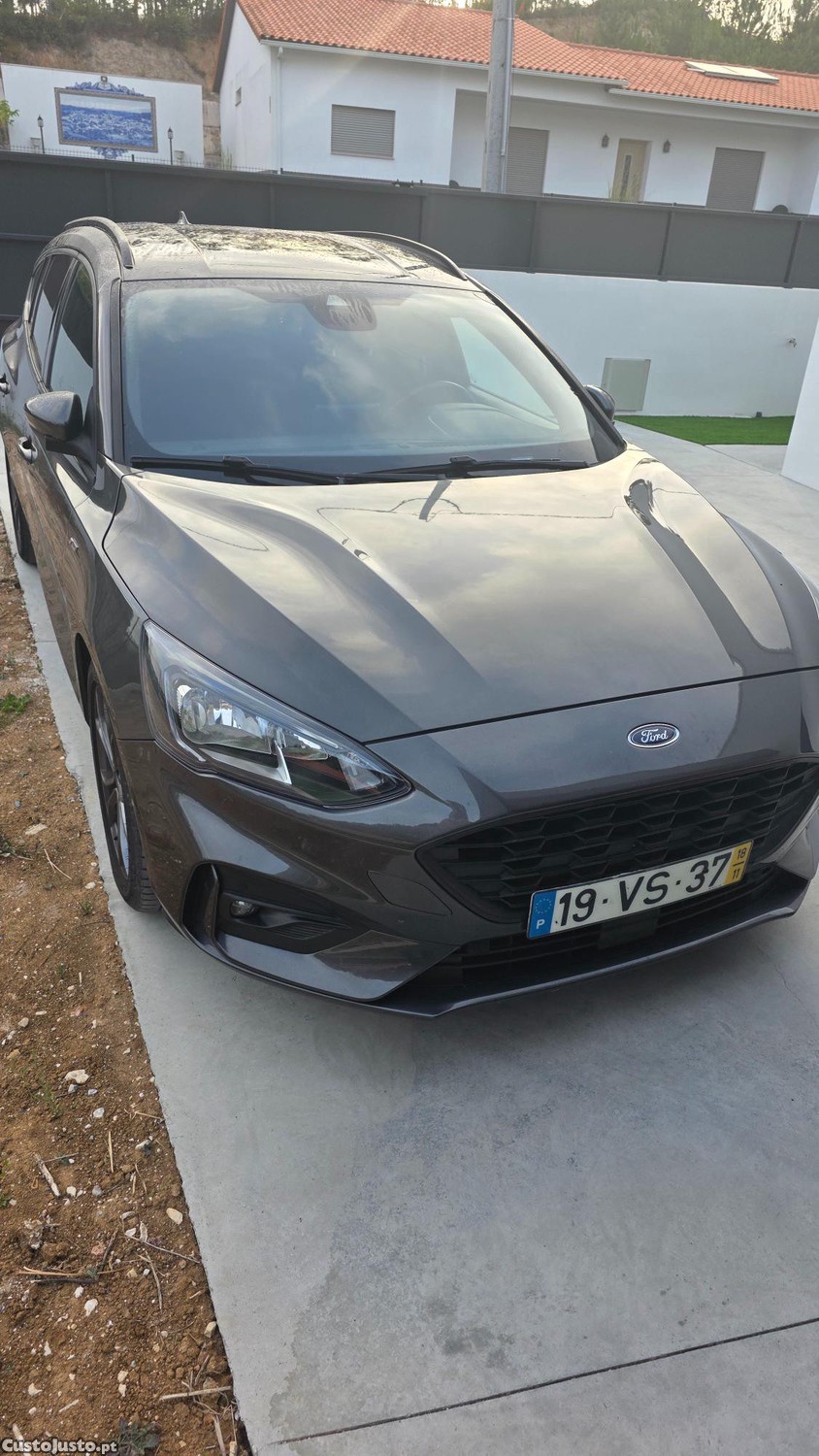 Ford Focus 1.5 Diesel EcoBlue ST-LINE — fotografia 9