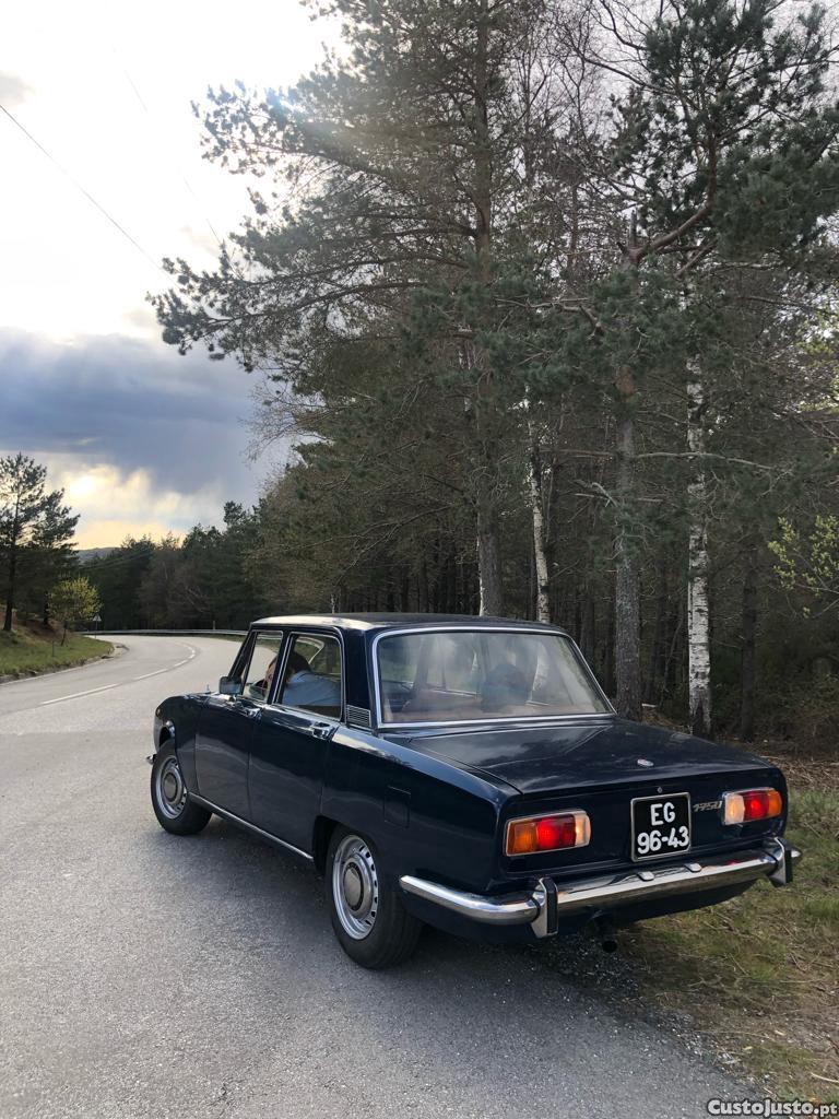 Alfa Romeo  Berlina 1750 foto 5