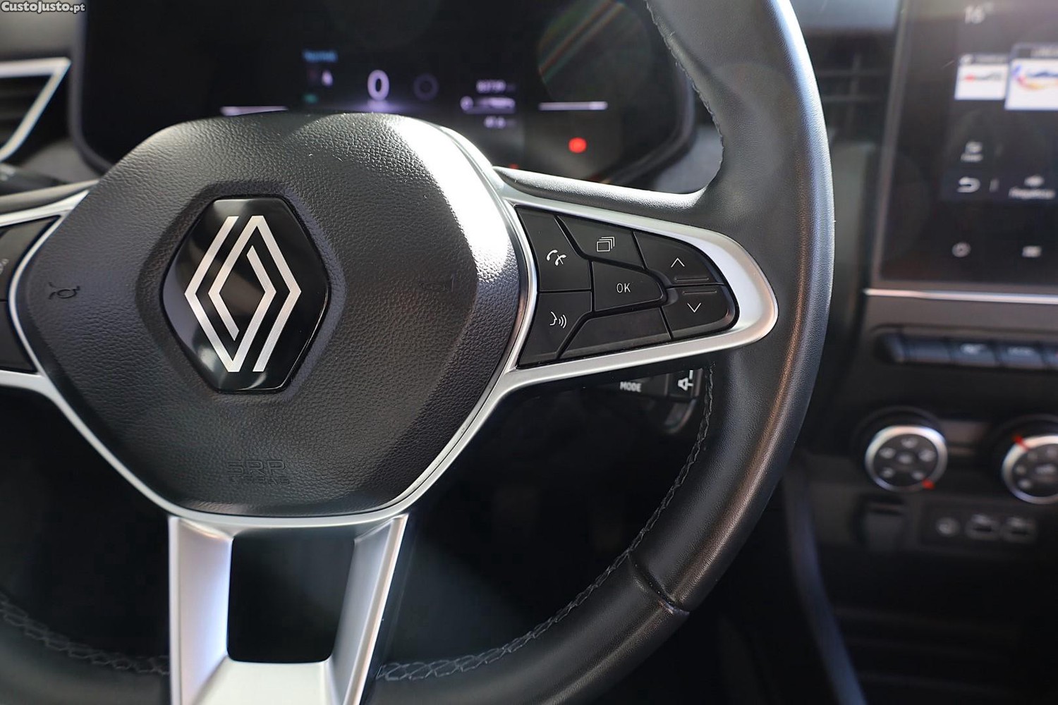 Renault Clio 1.5 Blue dCi Evolution — fotografia 9