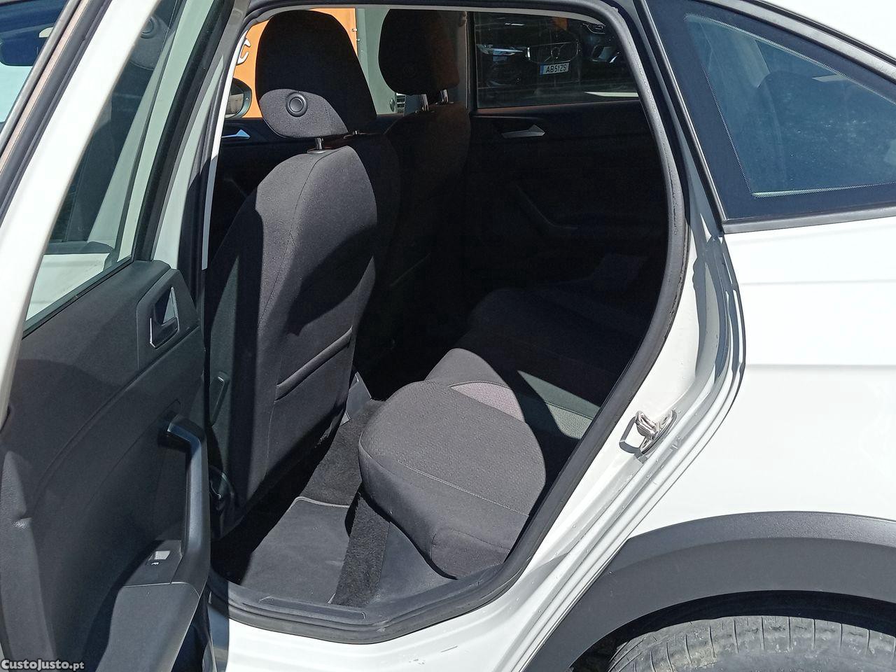 Volkswagen Taigo 1.0 TSI Life — fotografia 3