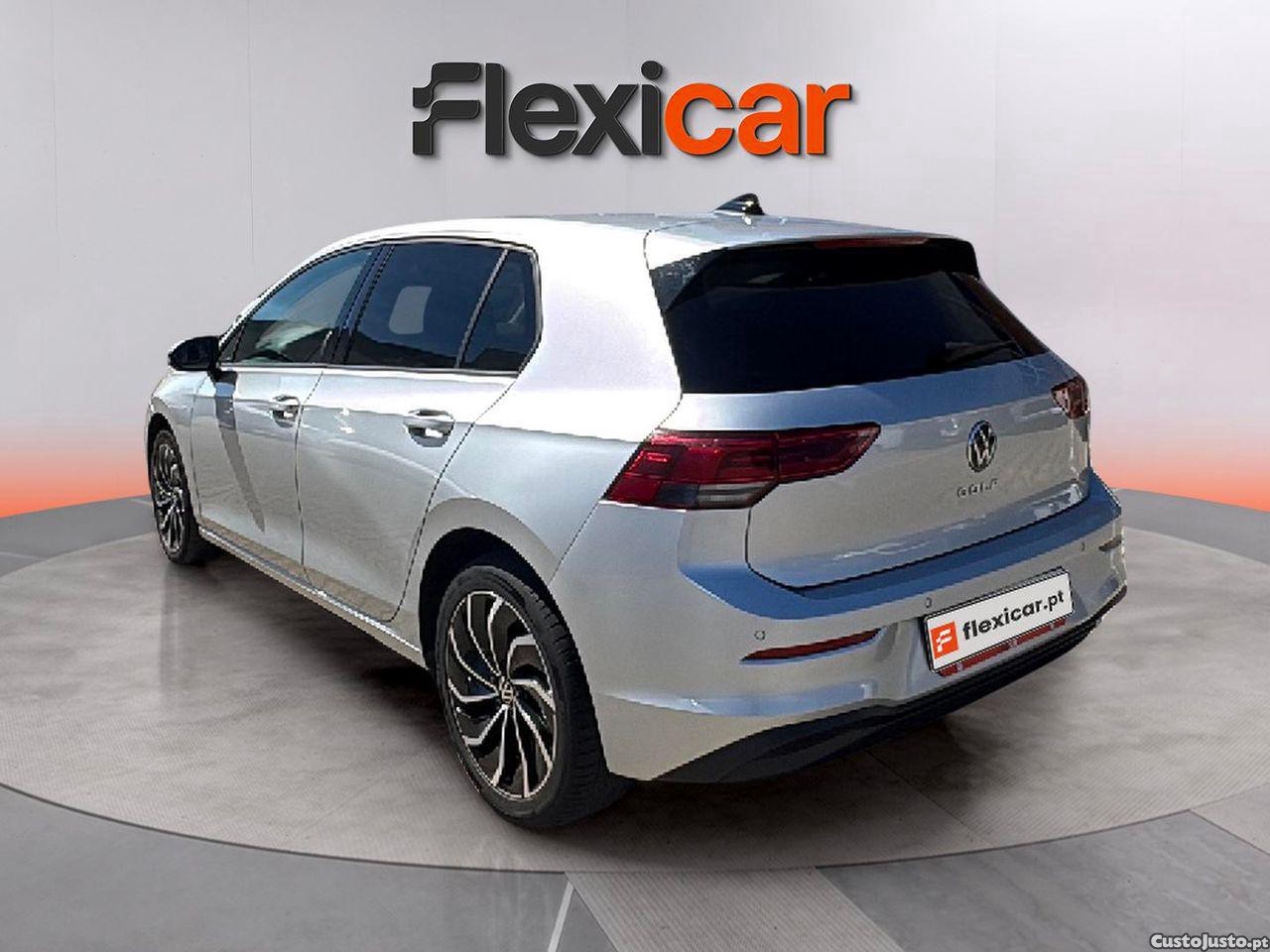 Volkswagen Golf 1.0 TSI Life — fotografia 13