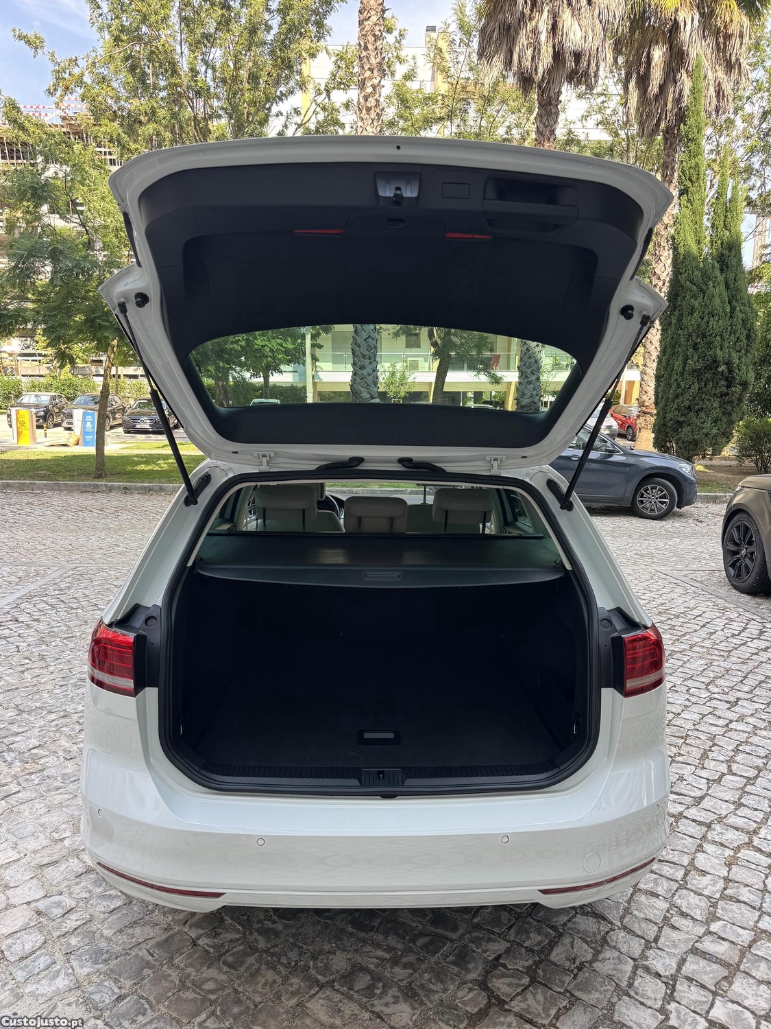 Volkswagen Passat Variant 2.0 TDI 150 cv cx automática — fotografia 6