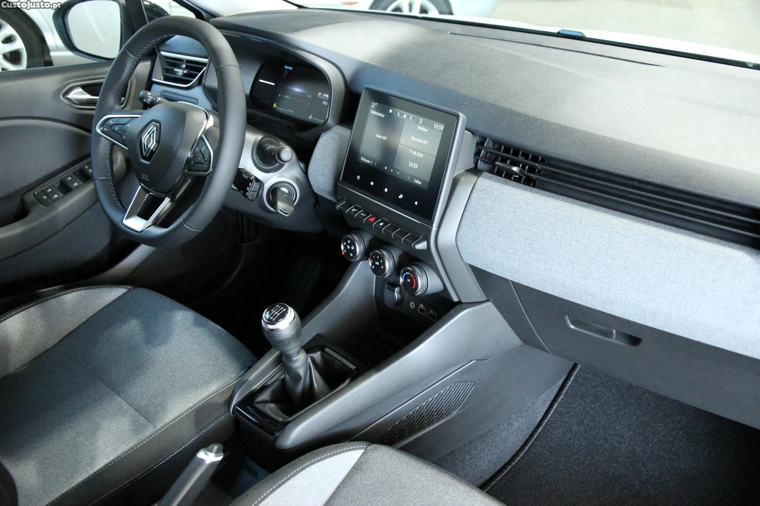 Renault Clio 1.0 TCe Evolution Bi-Fuel — fotografia 18