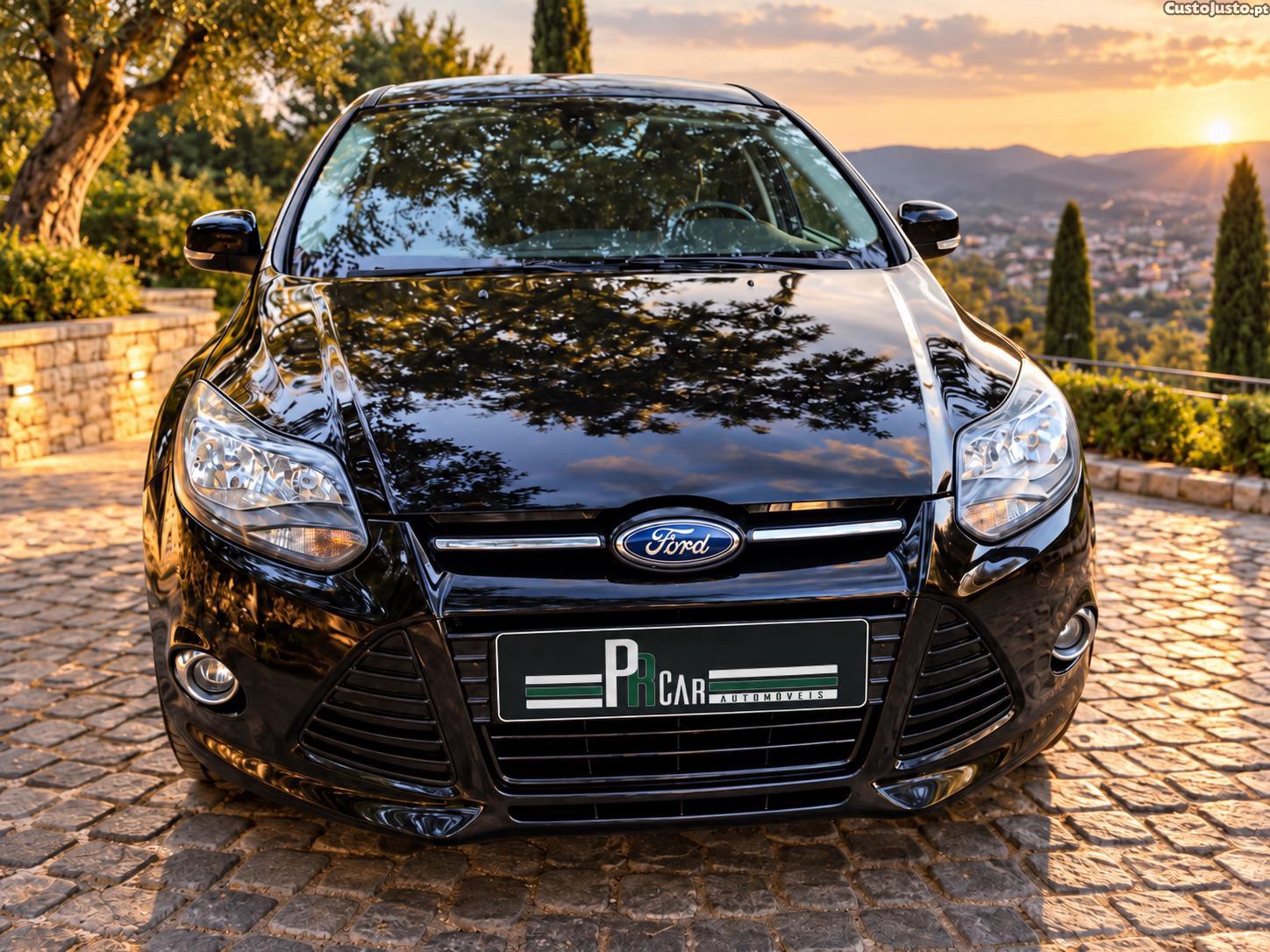 Ford Focus 1.0 EcoBoost - 13 — photo 2