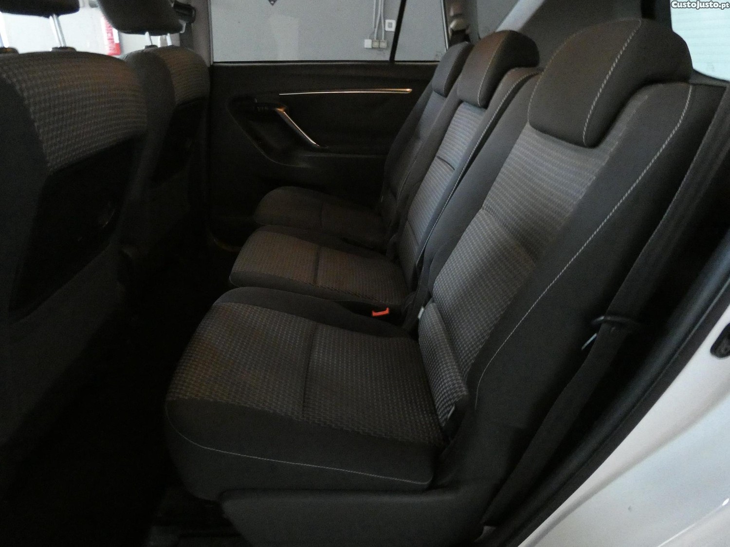 Toyota Verso 1.6 D-4D Comfort+GPS - 14 — photo 5