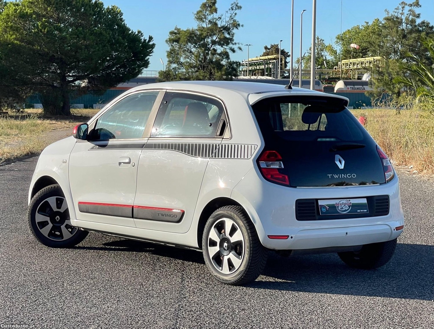 Renault Twingo 1.0 SCe Dynamique — fotografia 11