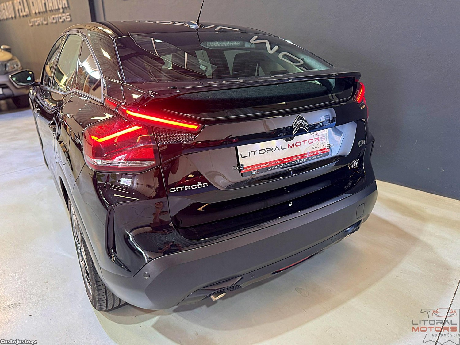 Citroën C4 1.2 PureTech Plus EAT8 — fotografia 17