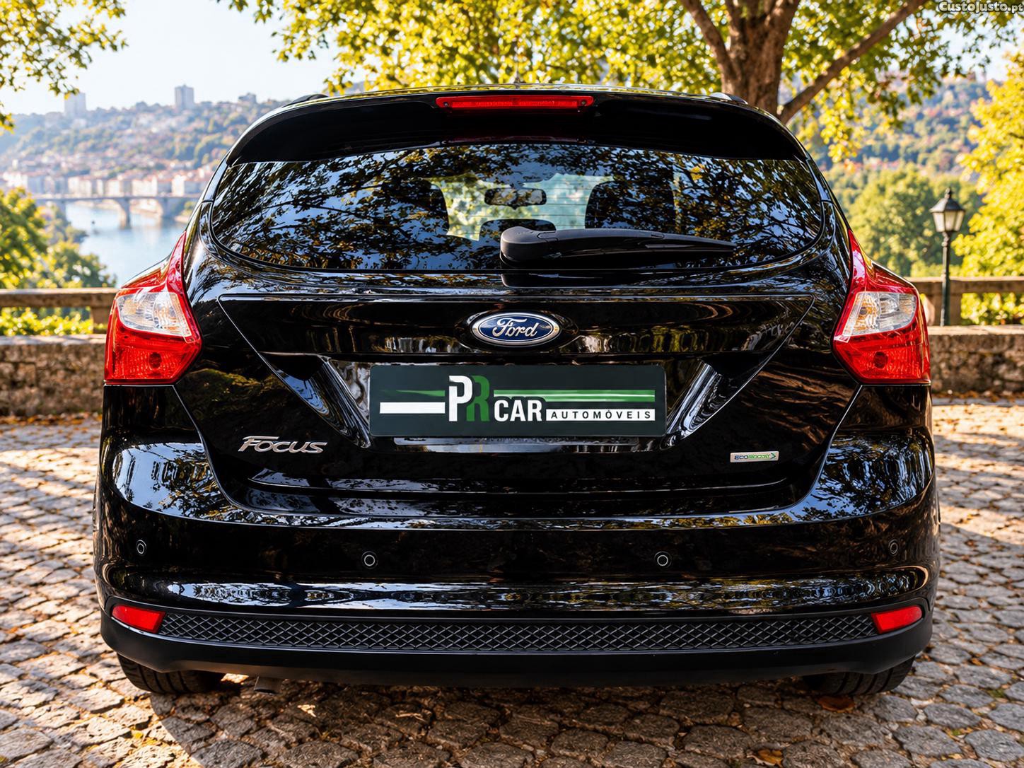 Ford Focus 1.0 EcoBoost - 13 — photo 4