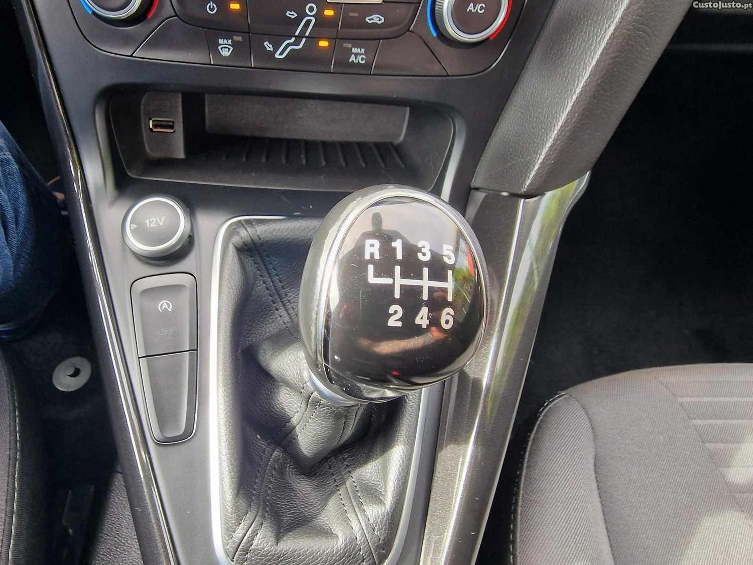 Ford Focus SW 1.0 ECOBOOST BUSINESS 125CV — fotografia 11