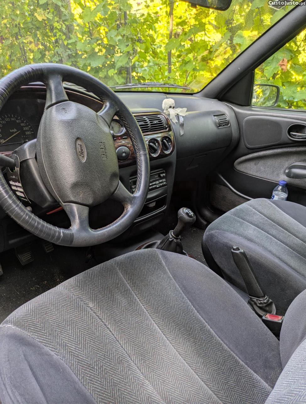 Ford Escort MK7 — photo 4