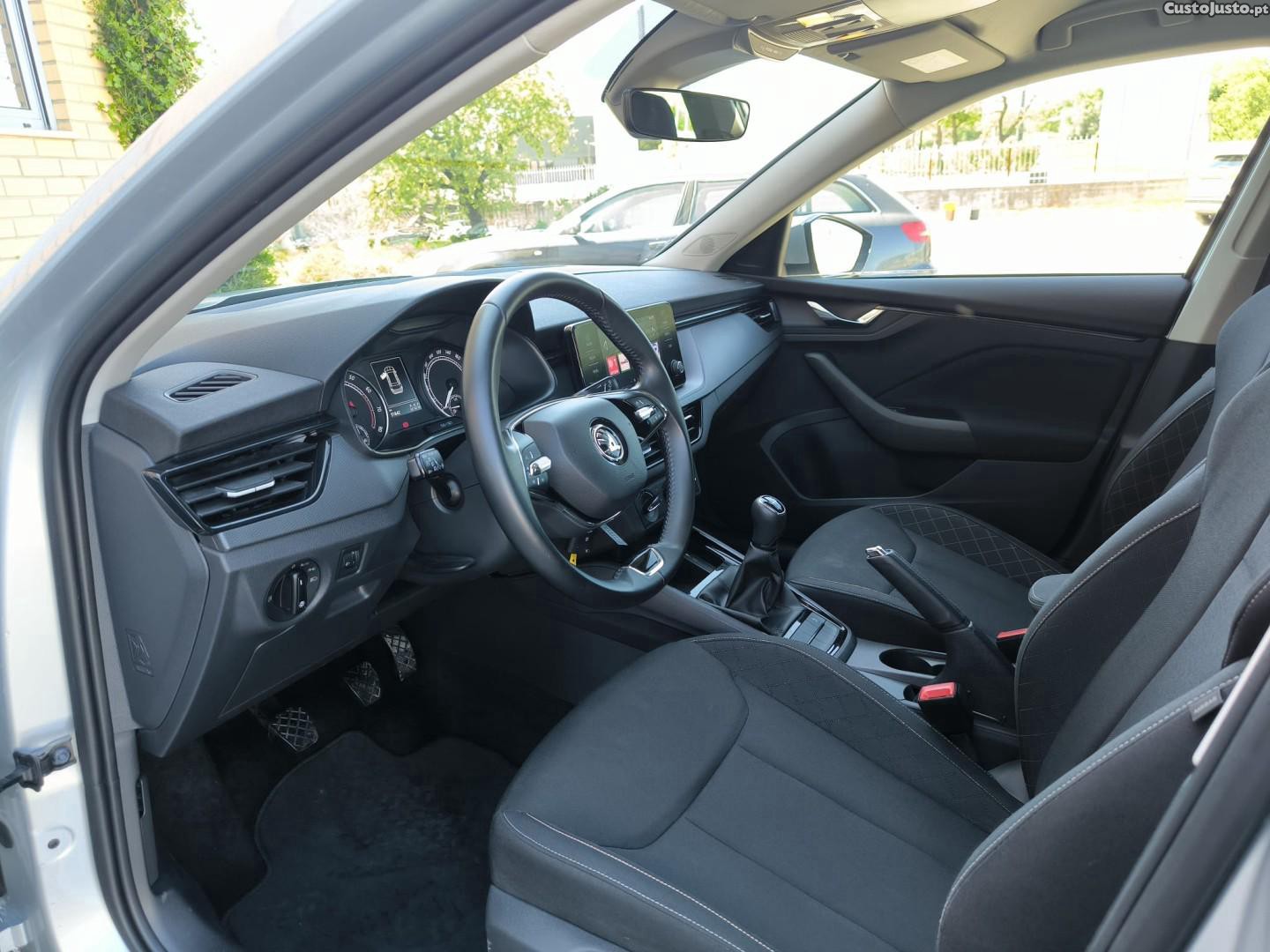 Skoda Kamiq 1.0 TSI — fotografia 9