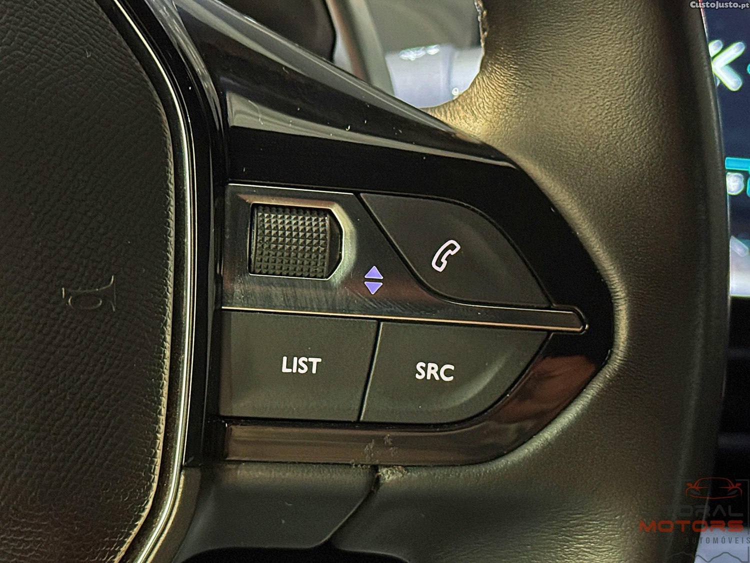 Peugeot 508 SW 1.6 Hybrid Allure e-EAT8 — fotografia 3