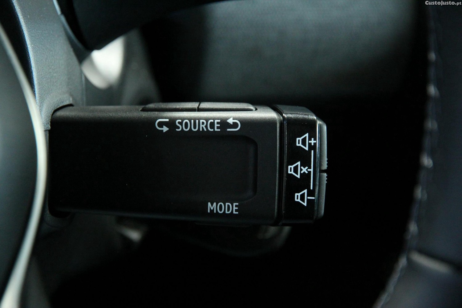 Renault Clio 1.0 TCe Evolution Bi-Fuel — fotografia 8