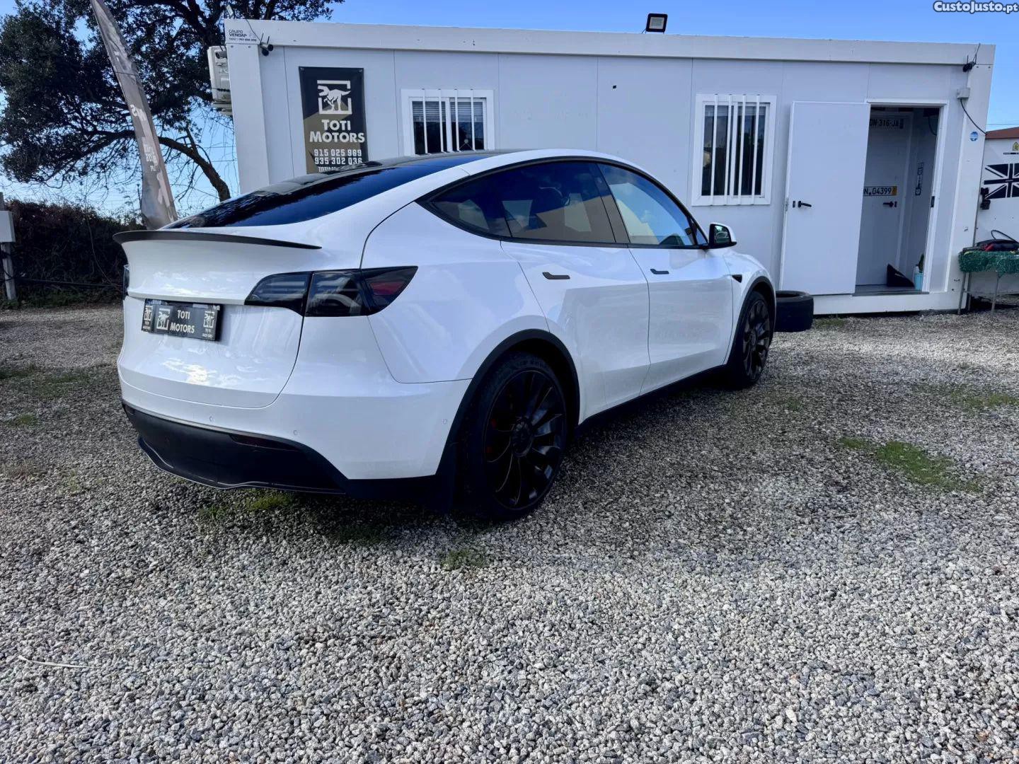 Tesla Model Y Performance dual motor awd - 22 — photo 3