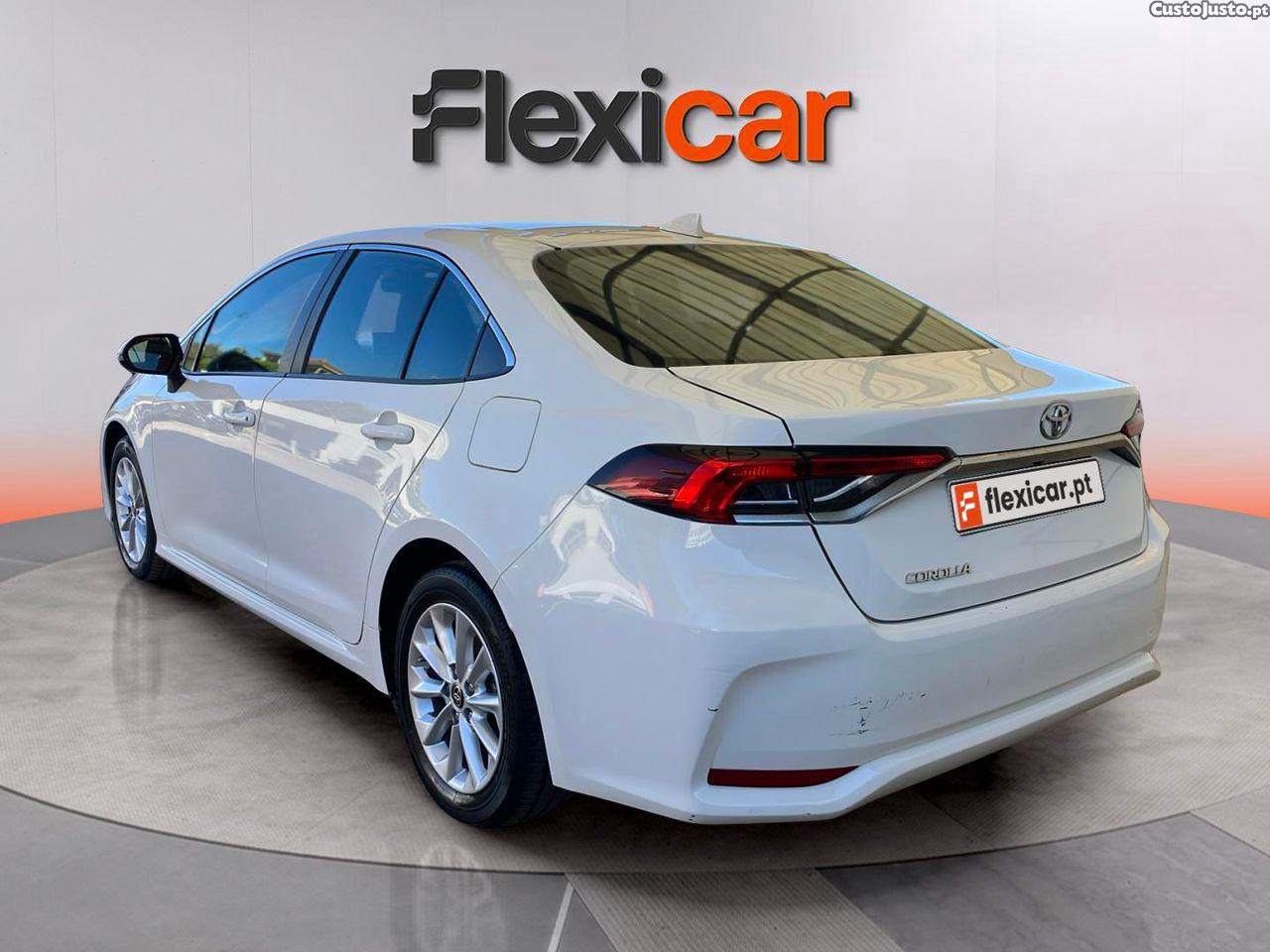 Toyota Corolla 1.5 VVT COMFORT — fotografia 15