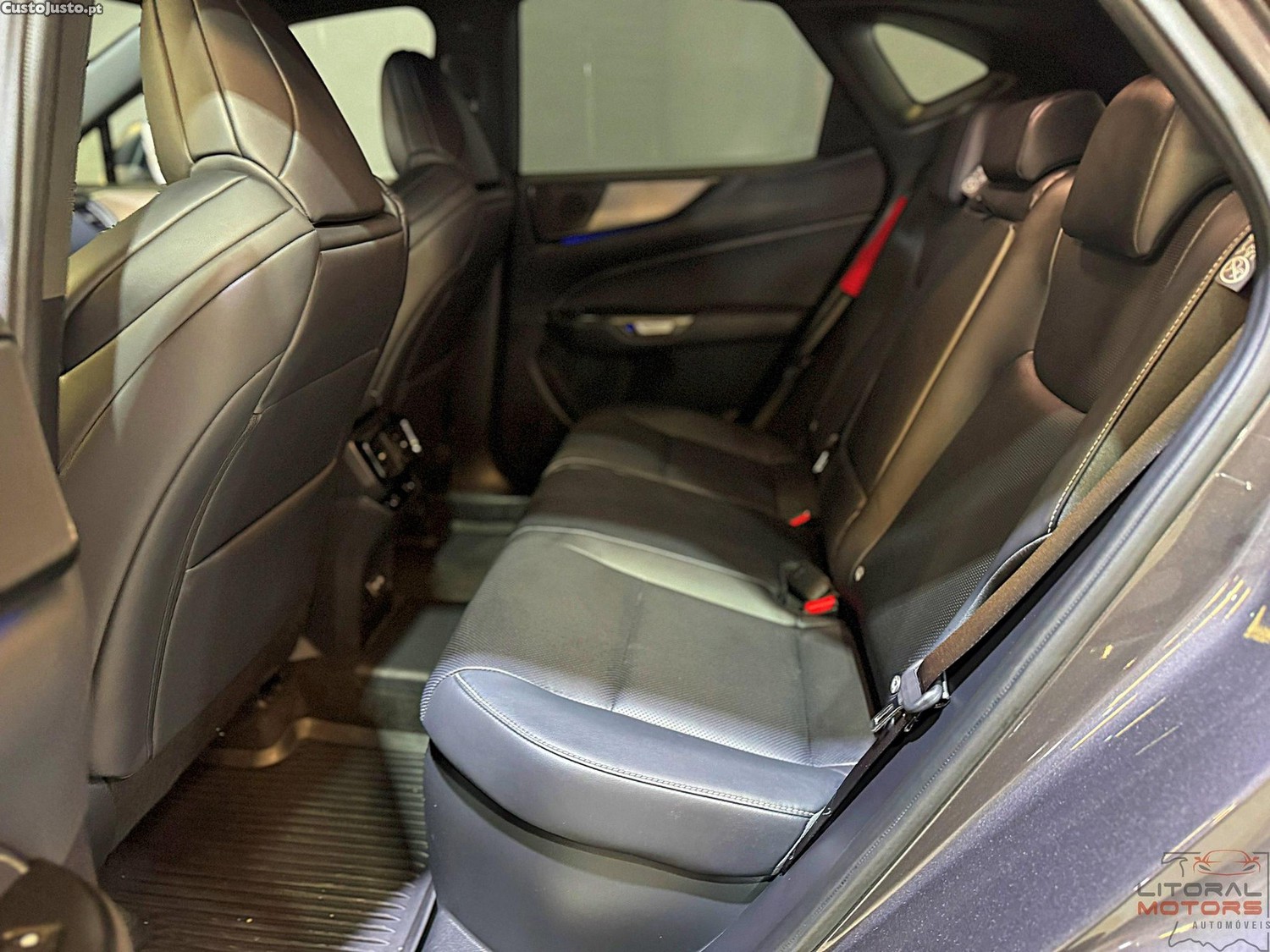 Lexus NX 450H+ E-FOUR F SPORT-Pack — fotografia 9