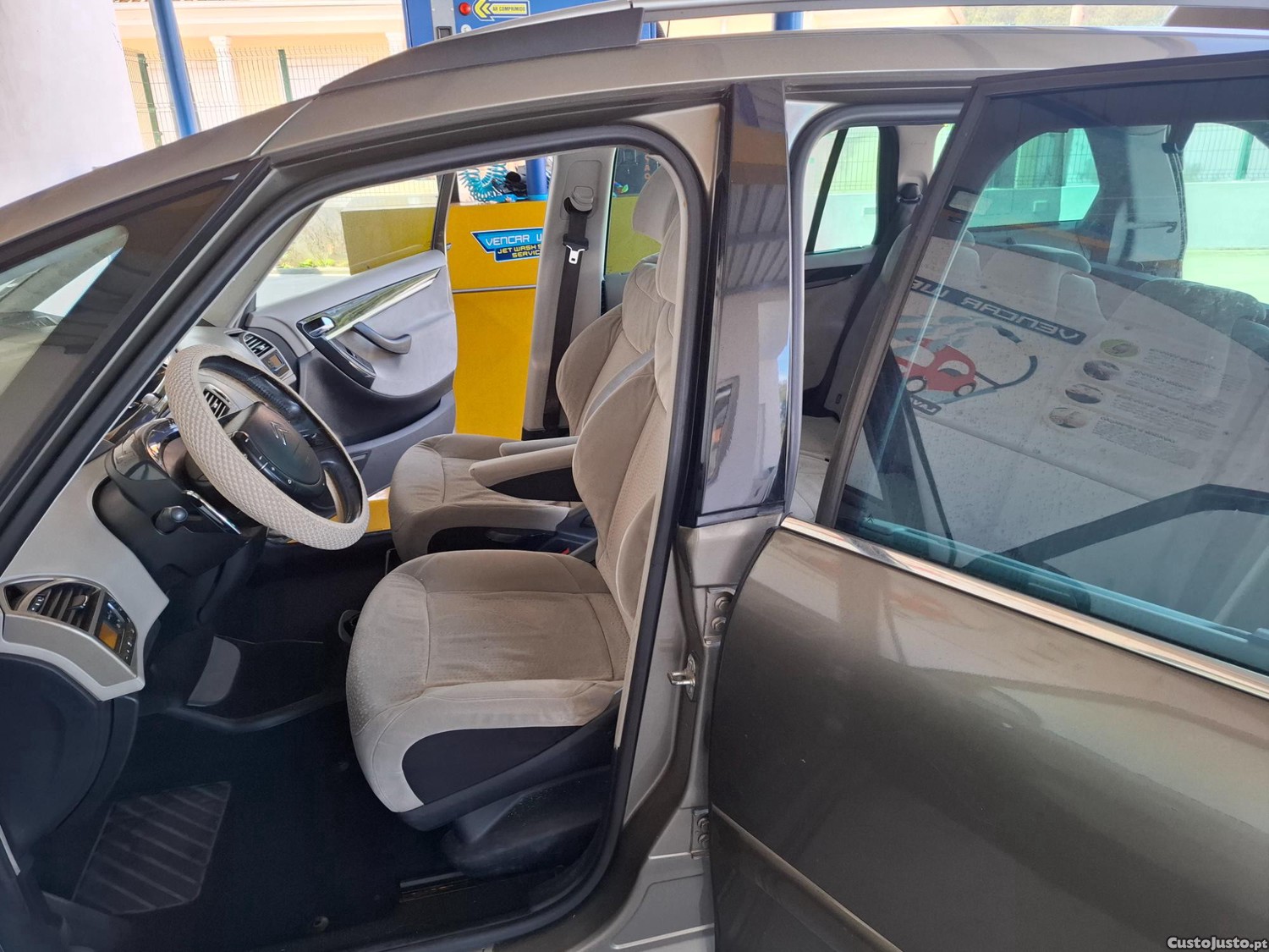 Citroën C4 Grand Picasso 1.6 HDI Exclusive - 07 foto 2