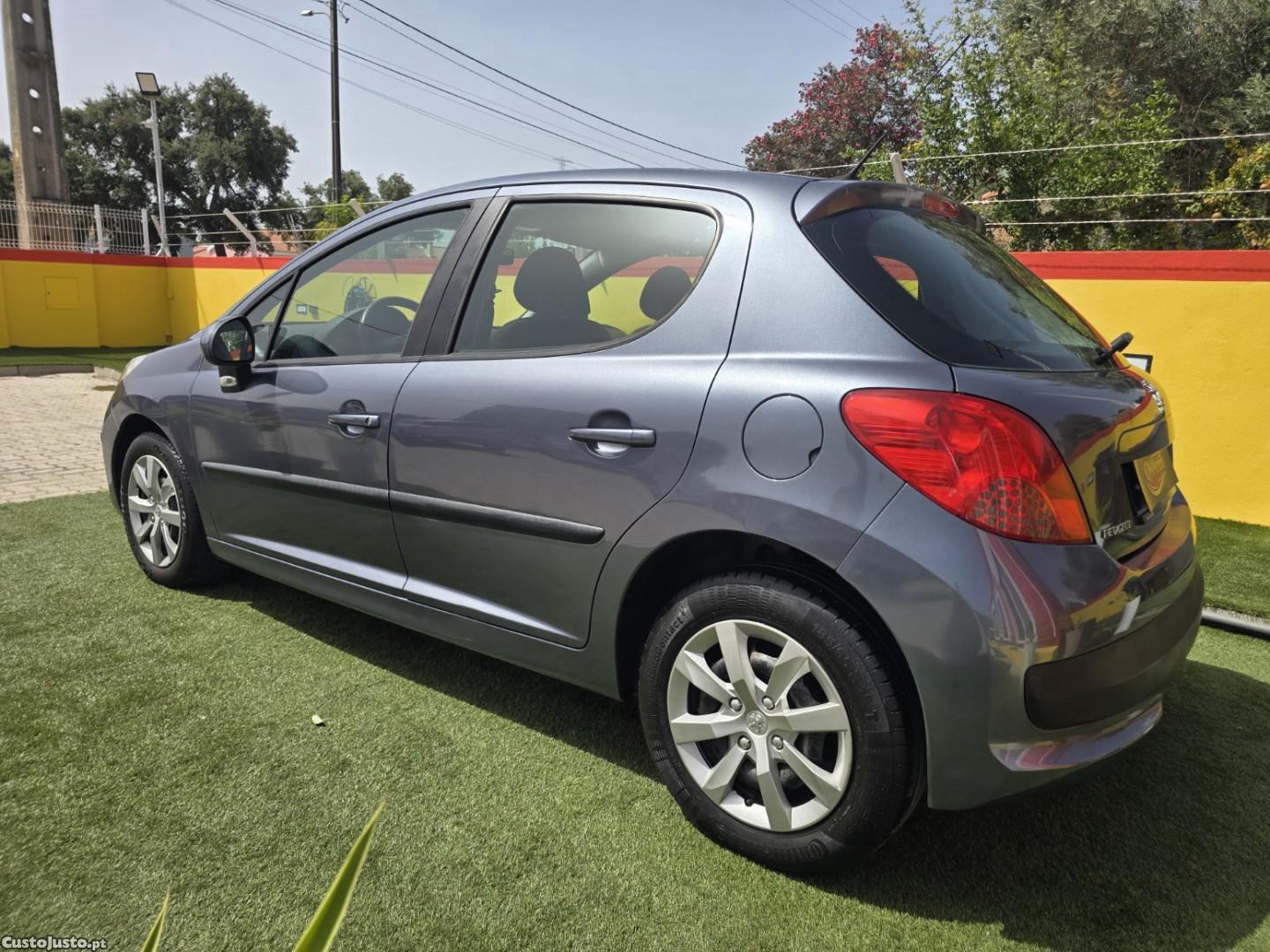 Peugeot 207 1.4 16V Trendy — fotografia 16