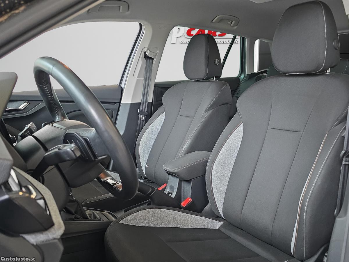 Skoda Kamiq 1.0 TSI DSG 3 ANOS G — fotografia 10