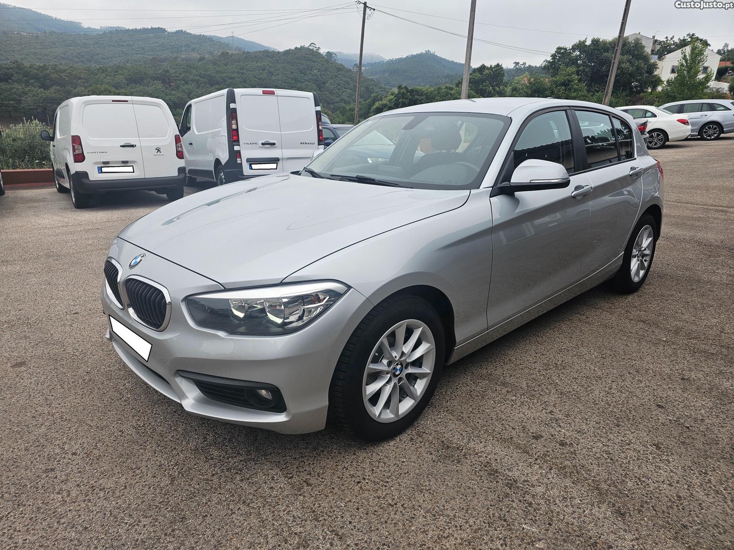 BMW 116 D — fotografia 11