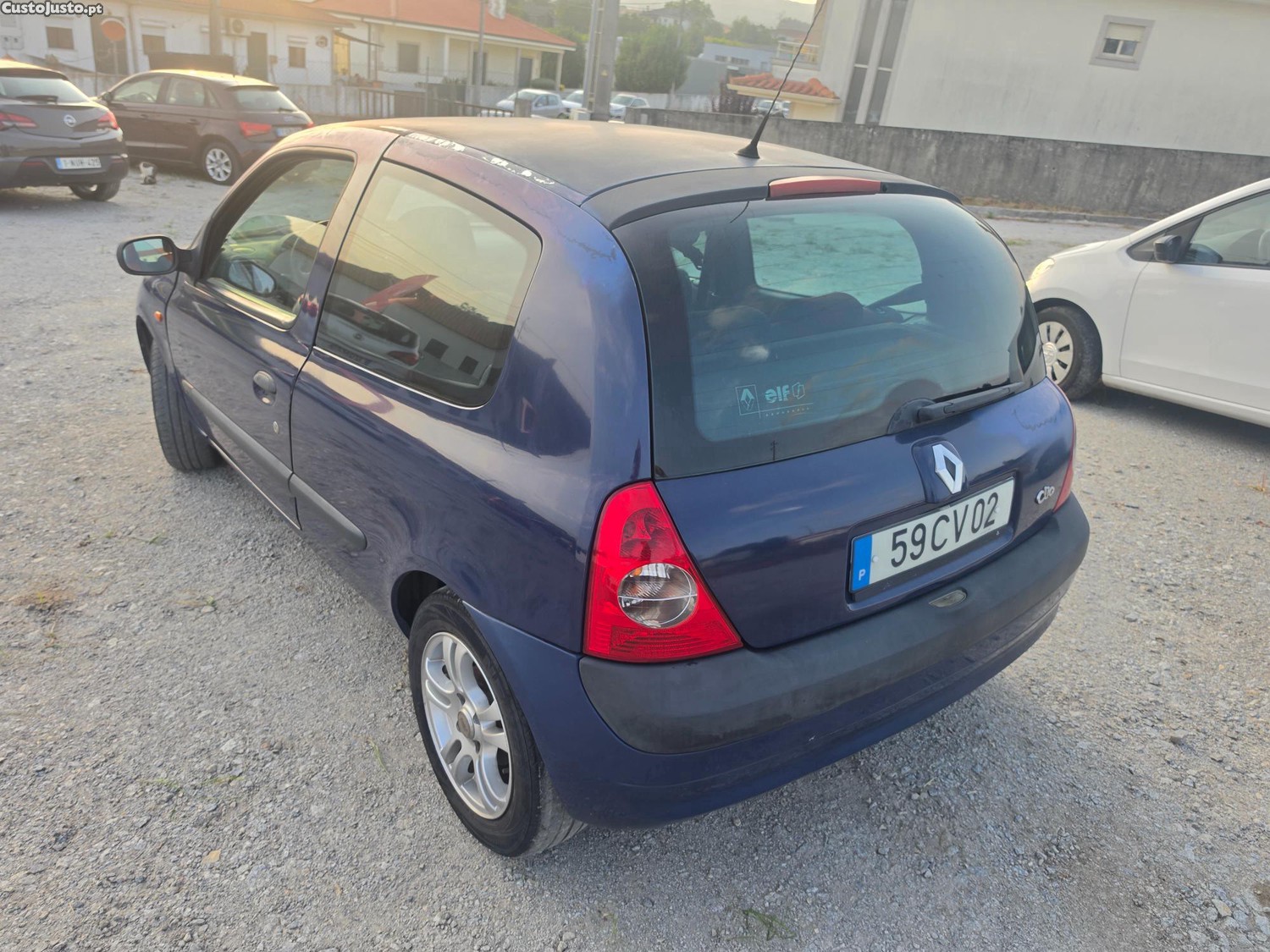 Renault Clio 1.2 16V139000km — fotografia 9
